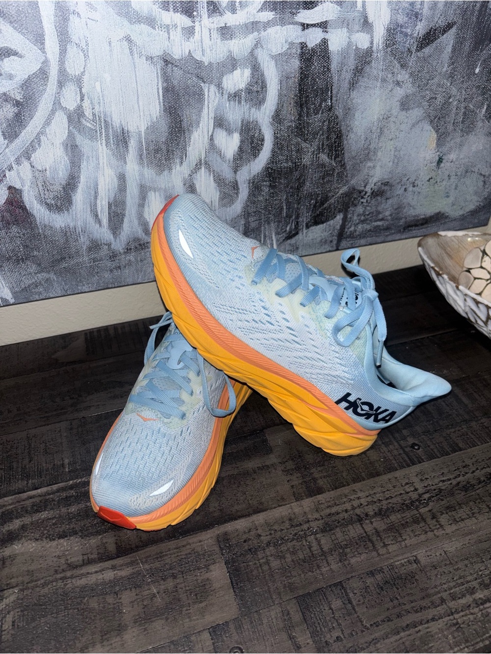Hoka Clifton 8 running shoes WOMENS SZ 7